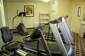 Fitness center at/o fitness facilities sa Staybridge Suites Colorado Springs North, an IHG Hotel