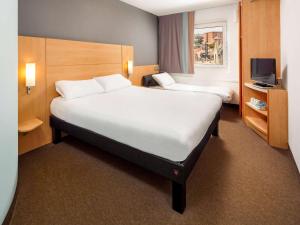 Letto o letti in una camera di ibis Liverpool Centre Albert Dock – Liverpool One