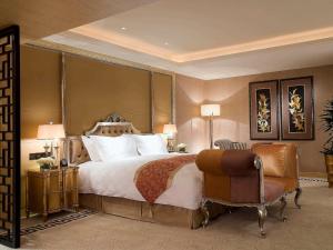 Uma cama ou camas num quarto em Sofitel Harbin