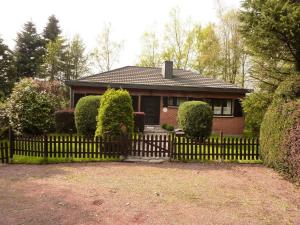 Vrt u objektu Holiday Home in Waimes with Private Garden