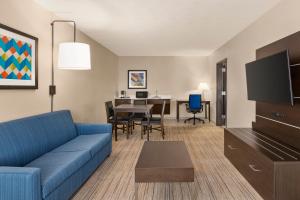 Televisor o centre d'entreteniment de Holiday Inn Express Hotel & Suites Fort Myers East - The Forum by IHG