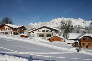 Haus Bergliebe during the winter