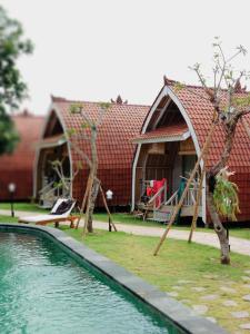 A piscina localizada em La Cama Bali ou nos arredores