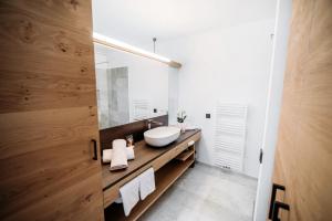 A bathroom at Hotel am Hang