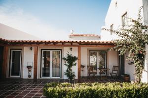 صورة لـ Casa dos Junqueiros - Countryside Guest House في كالداس دا راينها