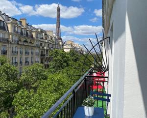 Balkons/terase naktsmītnē Hôtel Le Cercle Tour Eiffel