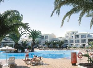 Bazen v nastanitvi oz. blizu nastanitve Hotel Riu Oliva Beach Resort - All Inclusive