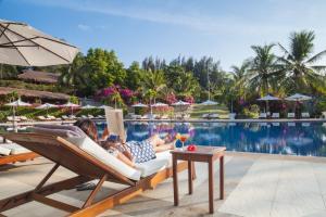 Peldbaseins naktsmītnē Victoria Phan Thiet Beach Resort & Spa vai tās tuvumā