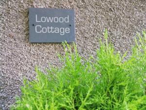 Taman di luar Lowood Cottage