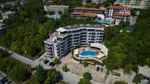 Kép Royal Cove ApartHotel - Self-catering szállásáról Kavarnában a galériában