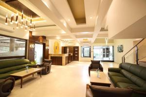 Χώρος καθιστικού στο Click Hotel Nashik