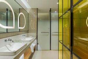 Un baño de Holiday Inn & Suites Tianjin Downtown, an IHG Hotel