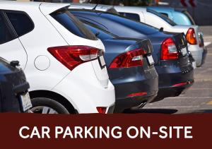 uma fila de carros estacionados num parque de estacionamento em Clayton Hotel Burlington Road em Dublin