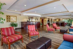 Χώρος καθιστικού στο Comfort Suites Biloxi/Ocean Springs