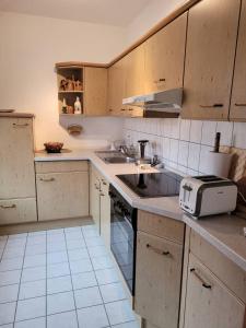 Una cocina o kitchenette en Jena Paradies