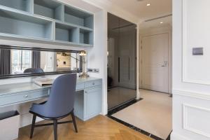 Dapur atau dapur kecil di Bach Suites Saigon, a Member of Design Hotels