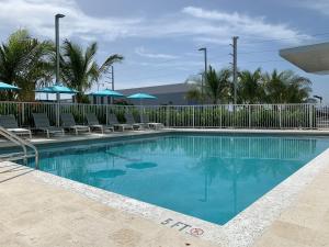 Bazen u ili blizu objekta Wyndham Garden Miami International Airport