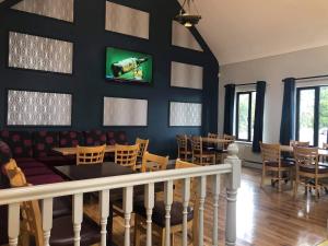 O zonă de relaxare la Balreask Bar, Restaurant & Guest Accommodation