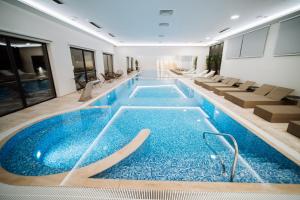 Πισίνα στο ή κοντά στο Hotel Barcode Wellness & Spa