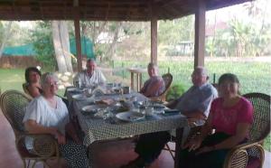 אורחים שוהים ב-Lovedale Lakeside Homestay