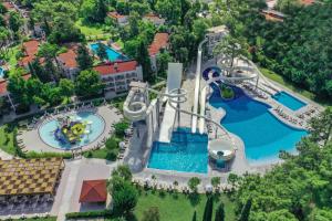 Swimming pool sa o malapit sa Sherwood Exclusive Kemer - Kids Concept