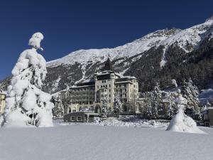 Hotel Walther - Relais & Châteaux during the winter