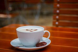 Coffee and tea making facilities at Ferienhof Dittrichs Erben