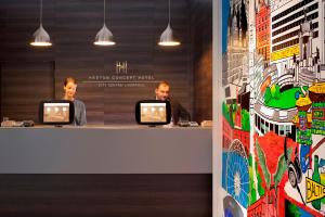 โทรทัศน์และ/หรือระบบความบันเทิงของ Heeton Concept Hotel - City Centre Liverpool