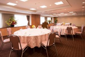 אזור העסקים ו/או חדר הישיבות ב-International Garden Hotel Narita