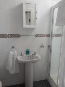 A bathroom at Ideal one bedroom appartment in Naas Oo Kildare