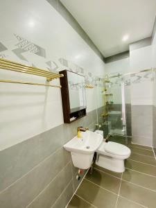 Kúpeľňa v ubytovaní Mỹ Lan hotel