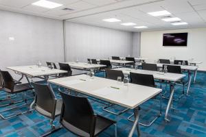 The business area and/or conference room at ibis Styles Lima Benavides Miraflores