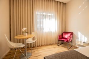 A seating area at MyStay Matosinhos Centro