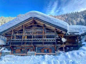 Chalet La Grange à Germaine - Propriétés Mont Amour a l'hivern