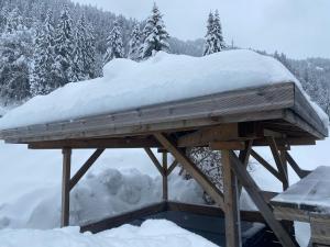 Chalet La Grange à Germaine - Propriétés Mont Amour a l'hivern