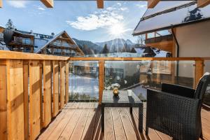 Balkón nebo terasa v ubytování APARTHOTEL ROYAL RESORT SPA Zakopane