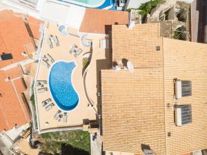 A piscina localizada em Bertolina Guest House ou nos arredores