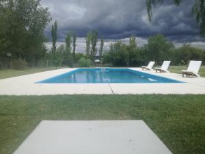 The swimming pool at or close to Tardecitas del Atuel