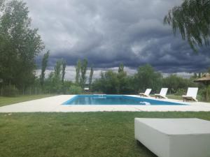 The swimming pool at or close to Tardecitas del Atuel