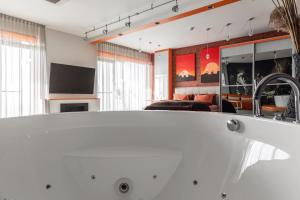 TV i/ili zabavni centar u objektu sky ORANGE jacuzzi 28 FLOOR