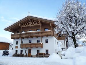 Ferienwohnungen Tischlerhof durante el invierno