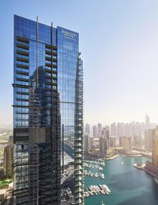 Uma visão geral de Dubai ou uma vista da cidade tirada do apart-hotel