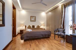 Afbeelding uit fotogalerij van Ishatvam-4 BHK Private Serviced apartment with Terrace, Anand Niketan, South Delhi in New Delhi