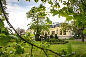 Dārzs pie naktsmītnes Schloss Breitenfeld Hotel & Tagung