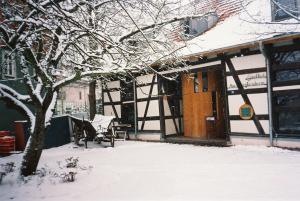 Gasthof-Gästehaus am Storchenturm през зимата