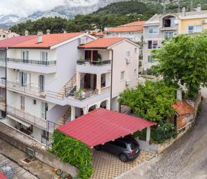 Uma vista da montanha tirada do apartamento 