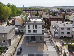 uma vista aérea de uma casa numa cidade em Apartamenty Gdansk EU- Apartamenty Jelitkowska 11, 200m od morza em Gdańsk