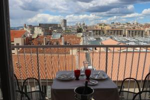 Balcó o terrassa a Suite privée du balcon du vieux port Marseille