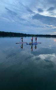 Gosti koji borave u objektu Dom Faranaspa Mazury, Woszczele, Ełk