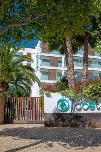 Galerija fotografija objekta Apartaments B-Llobet Sun & Confort u gradu 'Ibiza'